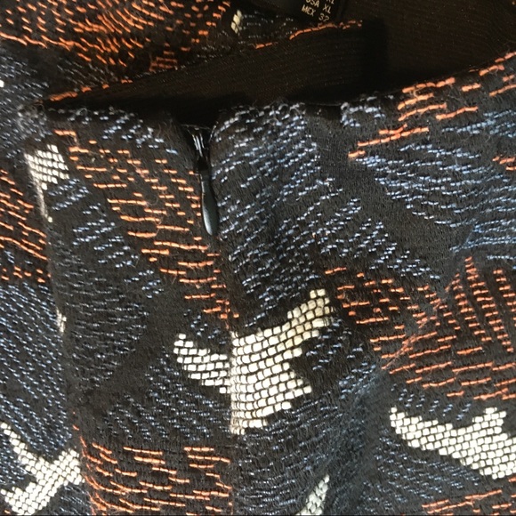 ZARA trafaluc embroidery shorts - Picture 3 of 3